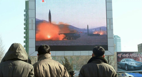 Coreia do Norte ameaça ataque nuclear aos EUA dizendo, «as nossas armas estão direccionadas para o Estados Unidos continental»