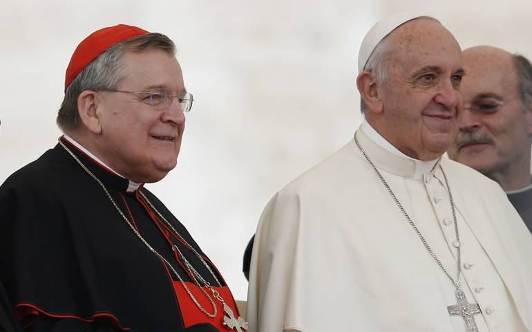 O apóstata «Cardeal» Burke ao lado do Antipapa Francisco