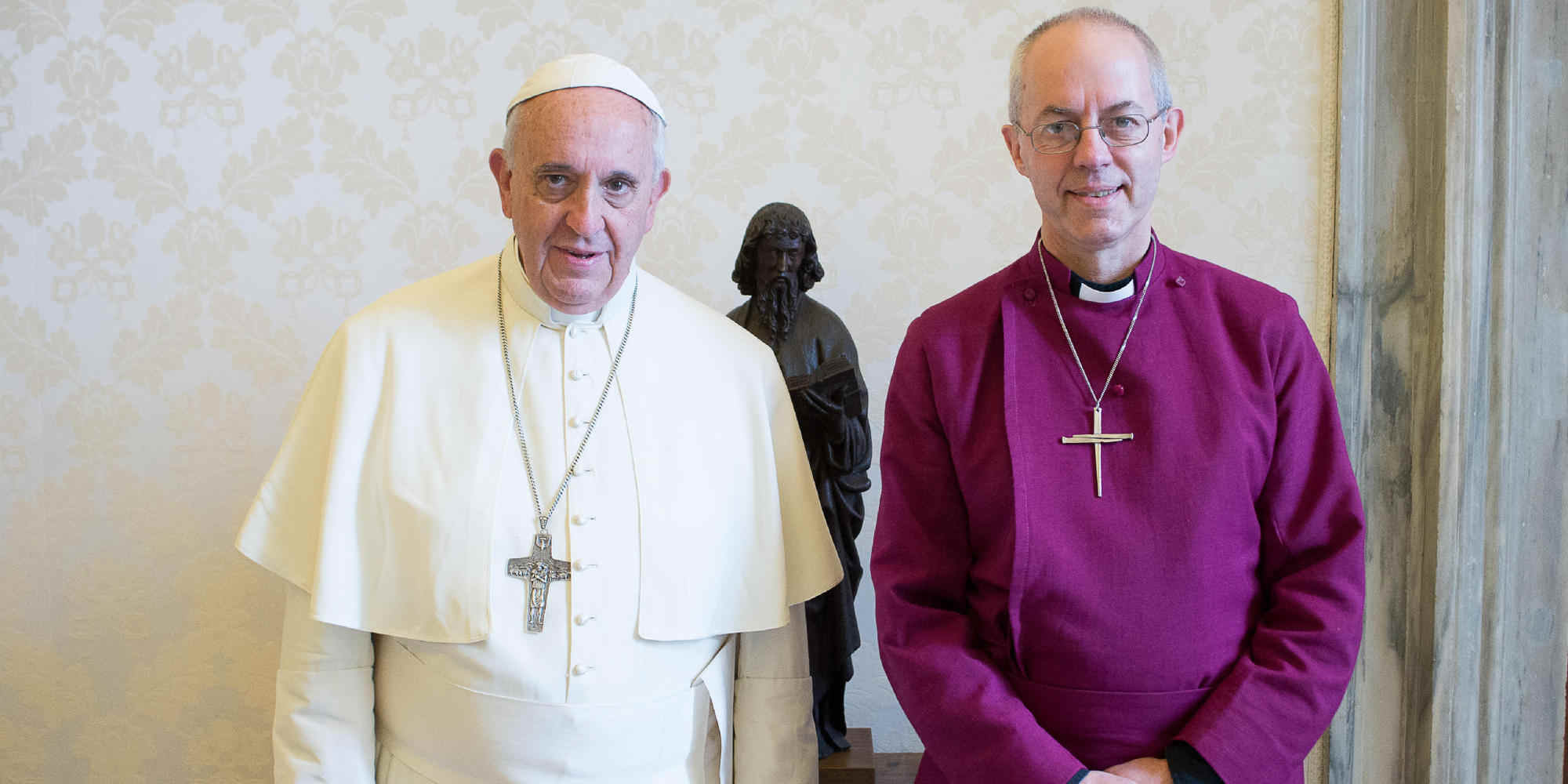 Francisco com o seu amigo apóstata Justin Welby.