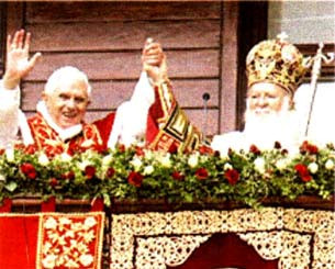 Bento XVI reunindo-se com o líder mundial dos “ortodoxos” cismáticos do Oriente, Bartolomeu I
