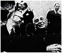 Angelo Roncalli (João XXIII) socializando com o assassino de católicos