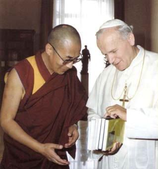 Dalai Lama, amigo de João Paulo II